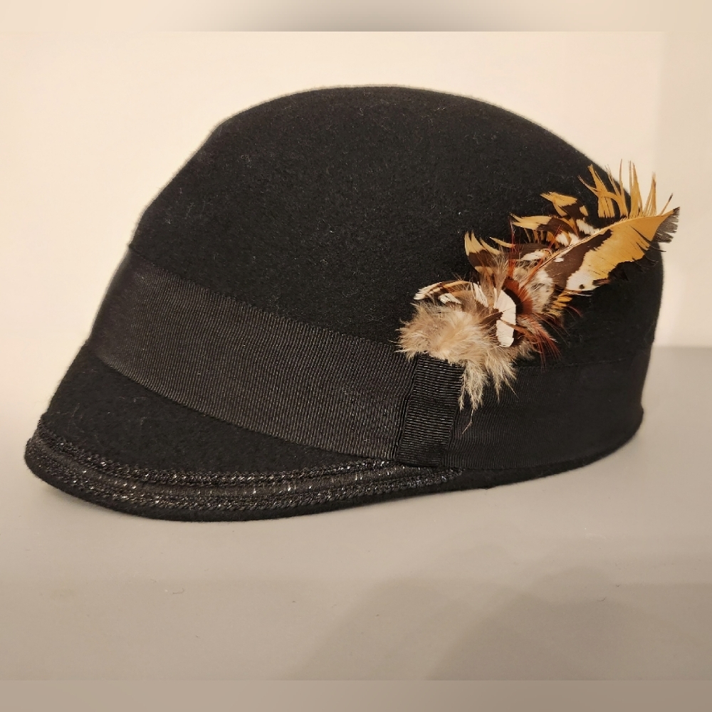 de Lux Wool Riding Hat, Black with Feather